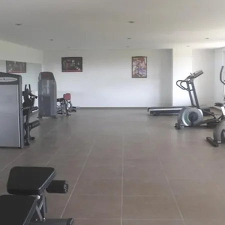 Babylon 40 - 1 Bed Private Home Sleeps Up To 4 Side