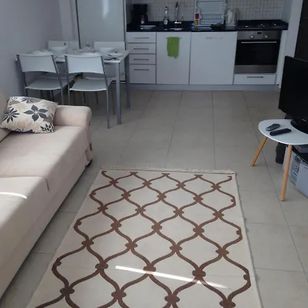 Babylon 40 - 1 Bed Private Home Sleeps Up To 4 * Side